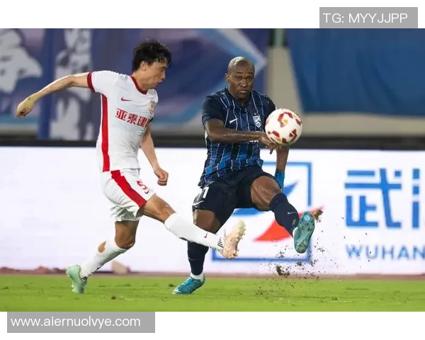 武汉足球队展现强大实力大满贯点评其表现与未来潜力